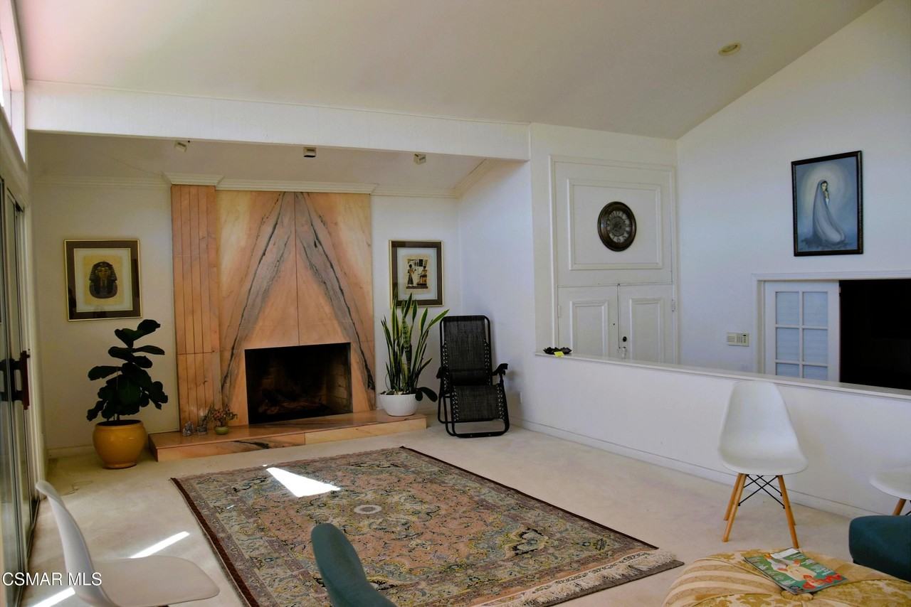 4526 Tenango Dr - Photo 3 of 12