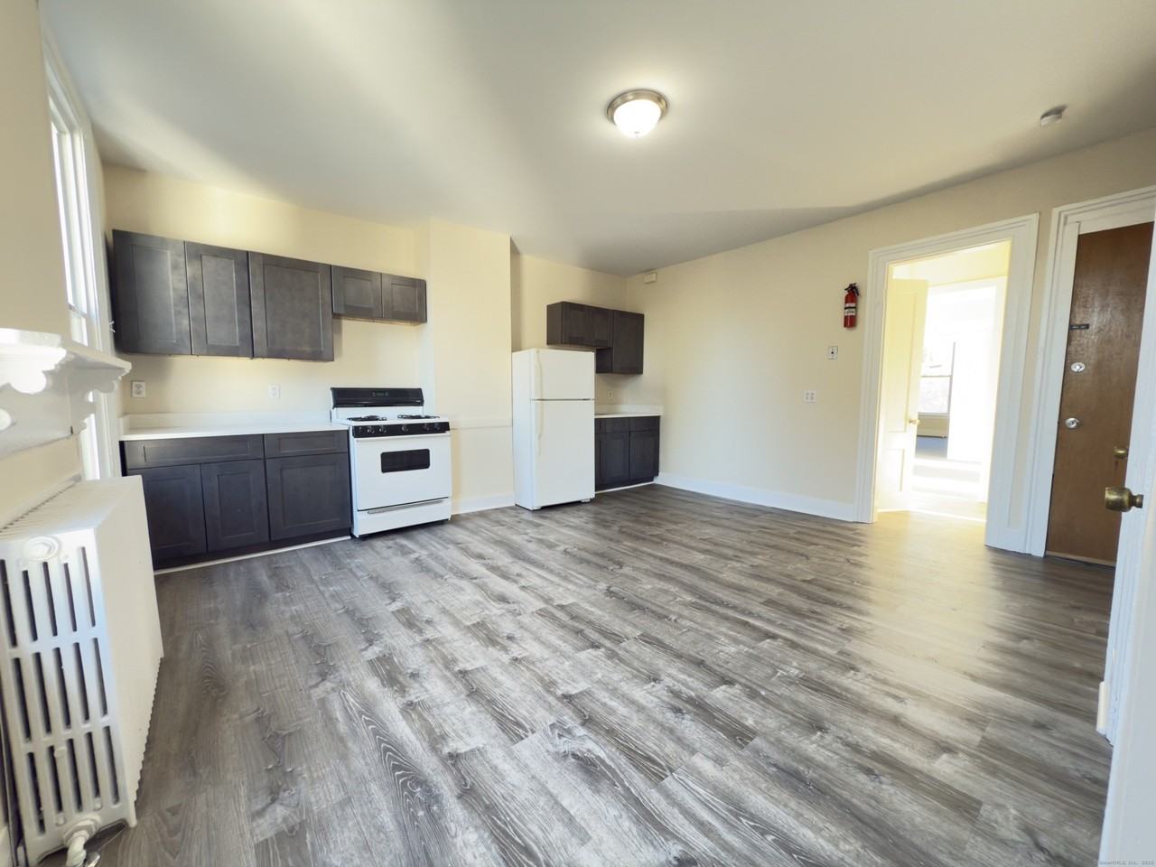 590 East St #2 - Photo 2 of 6