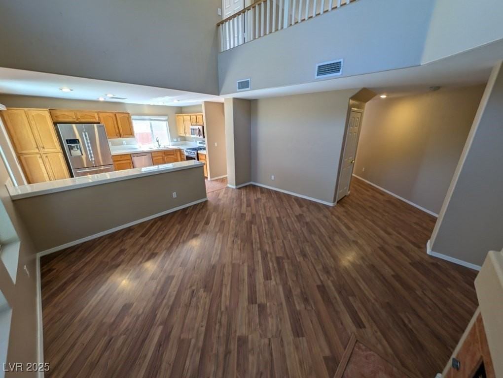 10108 Oakmoor Pl - Photo 7 of 40