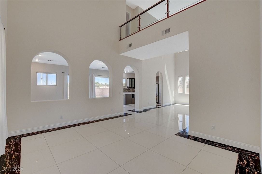 2554 Regency Cove Court - Photo 3 of 39