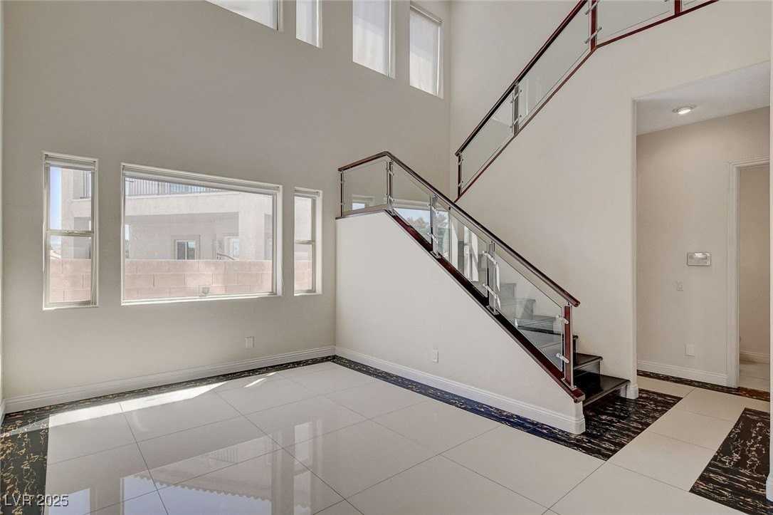 2554 Regency Cove Court - Photo 6 of 39