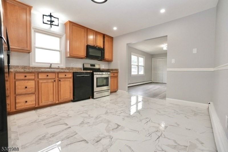 53 Mount Pleasant Ave 2nd Fl #2 - Photo 3 of 15