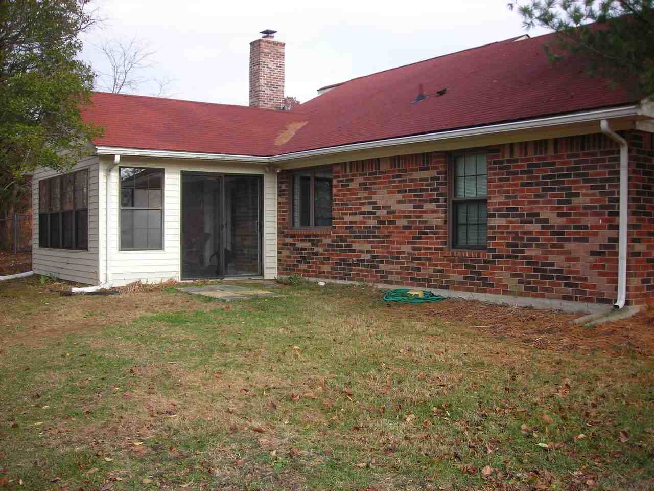 3201 Foxchase Ct - Photo 2 of 7