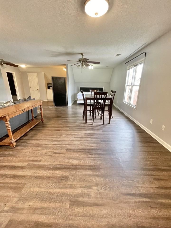 3446 Peter Cv - Photo 3 of 6