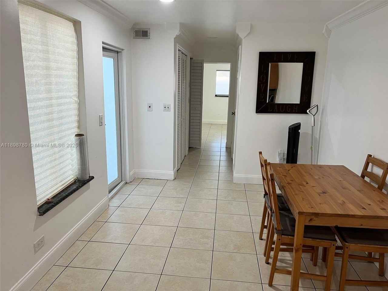 4031 E 10th Ave #1 - Photo 6 of 9