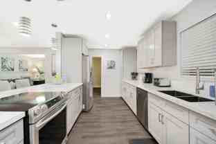 1024 Ne 4th St - Photo 1 of 1