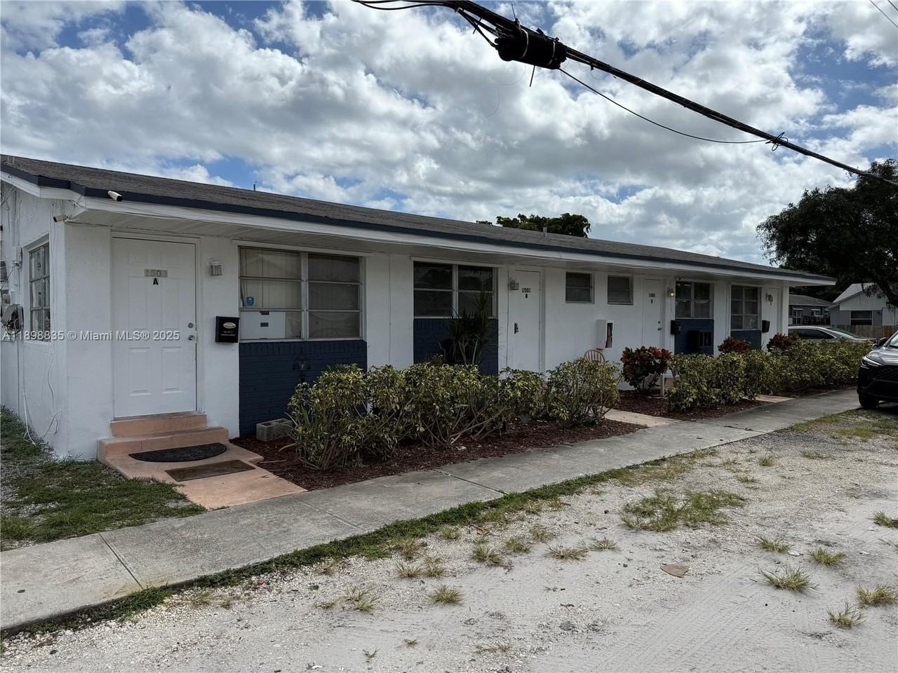 1501 North 22nd Avenue #1503B - Photo 2 of 8