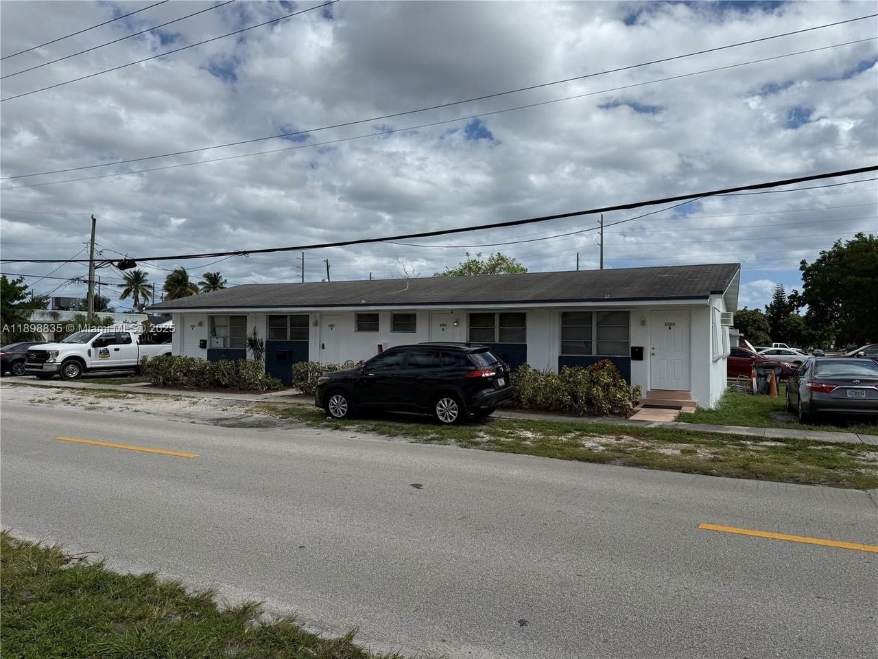 1501 North 22nd Avenue #1503B - Photo 3 of 8