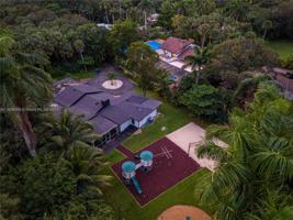 featured image of 2100 Sw 28th Way