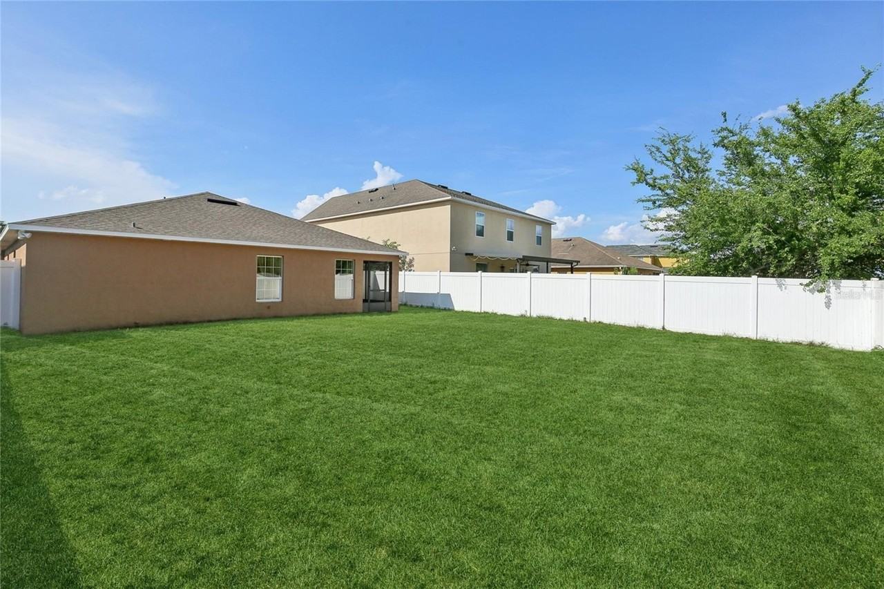 109 James Cir - Photo 2 of 17