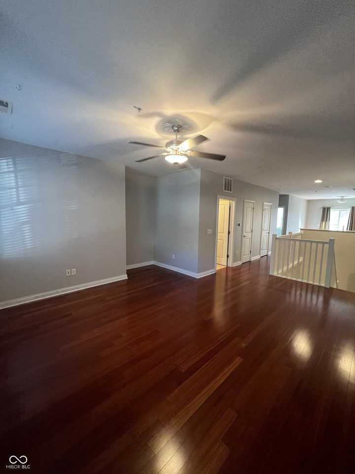 521 North Park Avenue - Photo 4 of 21