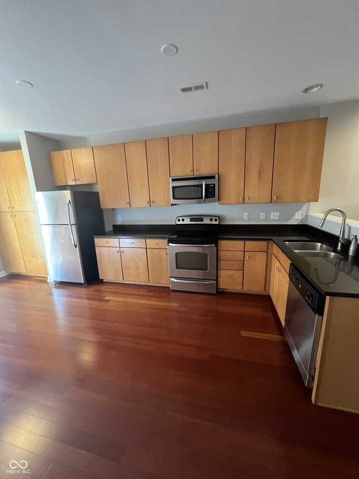 521 North Park Avenue - Photo 7 of 21