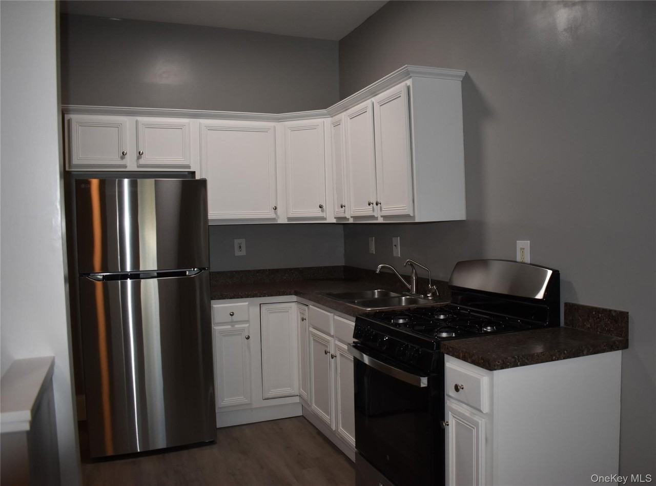 30 Willow Rd - Photo 4 of 17