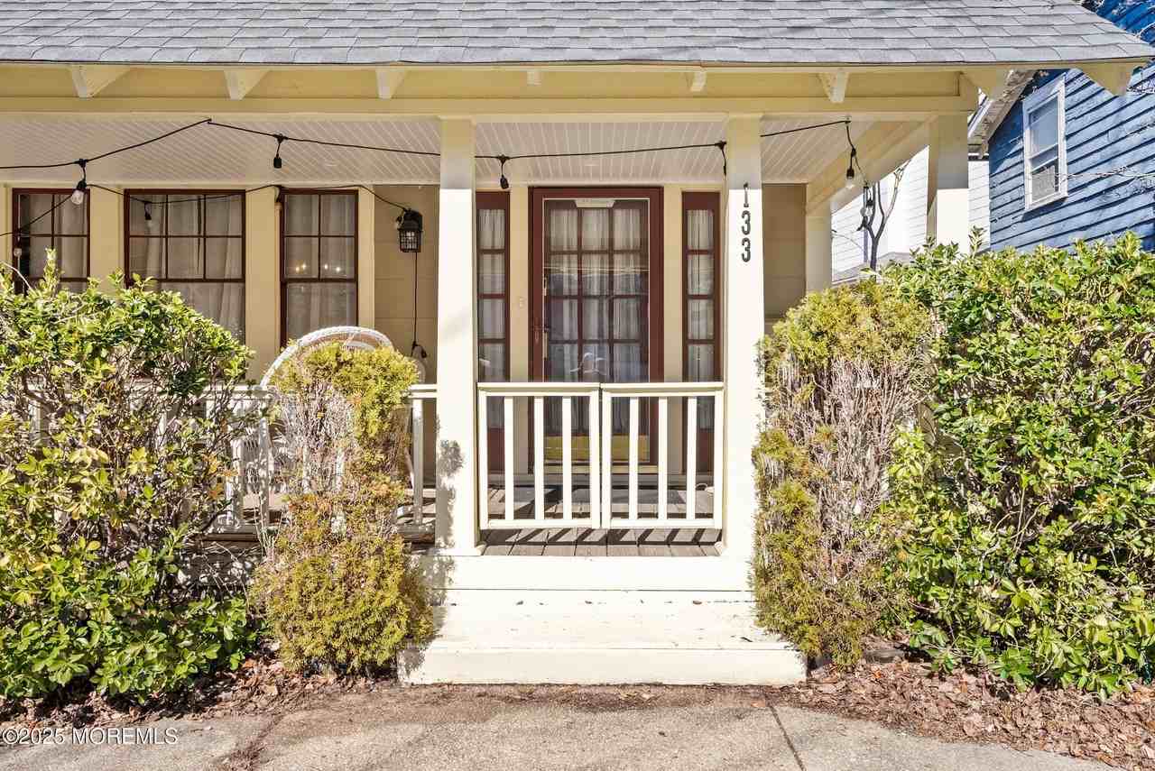 133 Mount Tabor Way - Photo 4 of 50