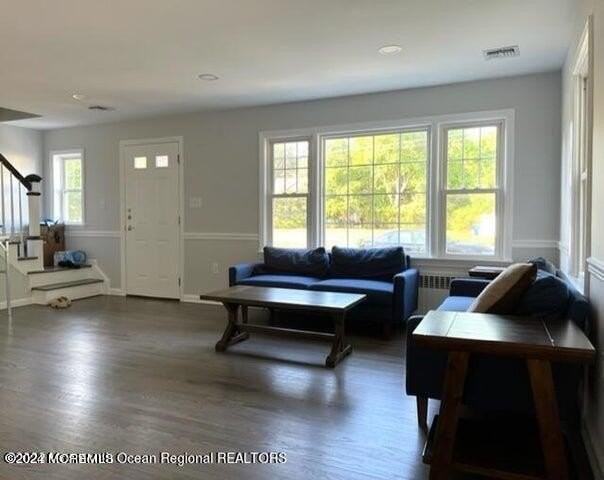 742 Myrtle Ave - Photo 7 of 13