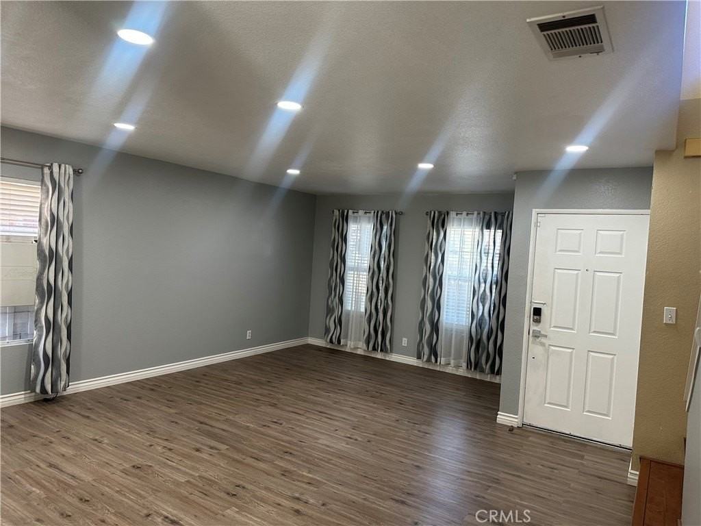 8941 Carnation Dr - Photo 7 of 50