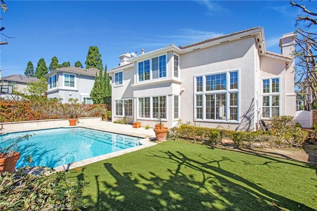 68 Bridgeport Rd - Photo 2 of 28