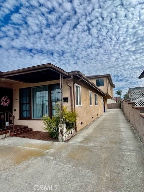 1233 W 24th /1235 - Photo 3 of 31