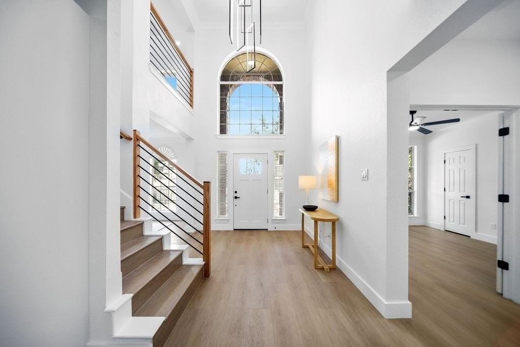 7505 Larchmont Dr - Photo 7 of 40