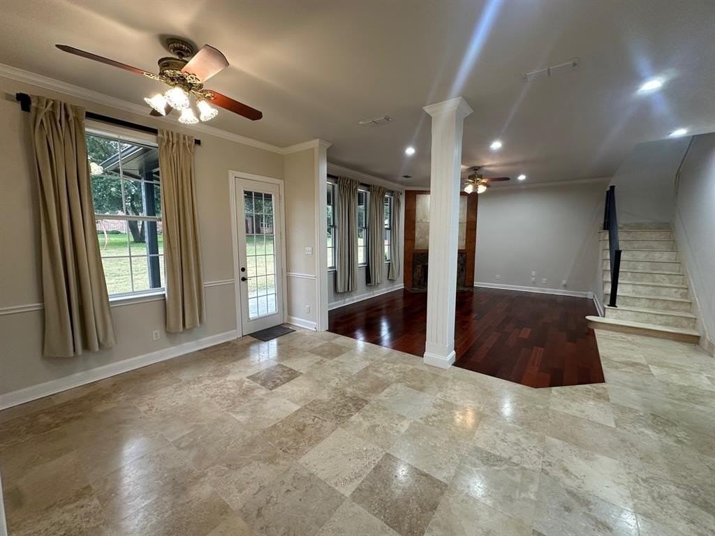 1016 Santiago Trl - Photo 7 of 32