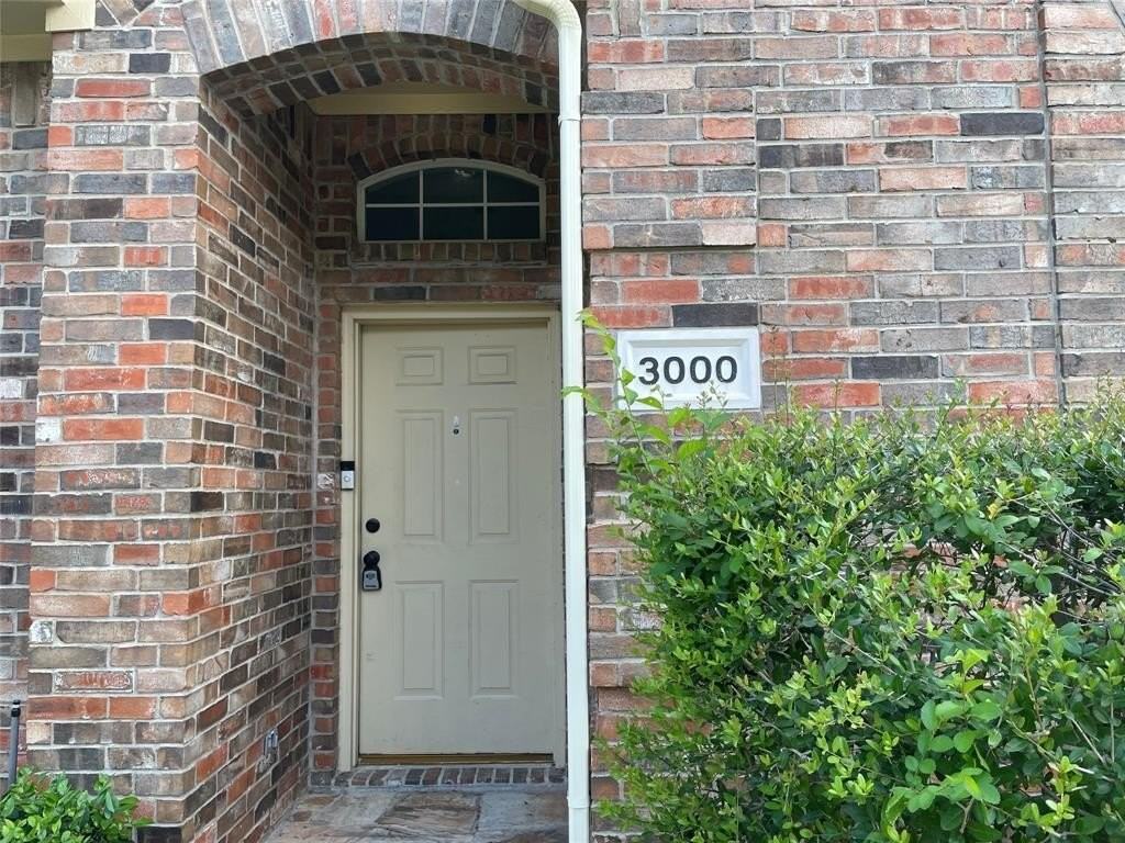 3000 Mill Ridge Dr - Photo 2 of 28