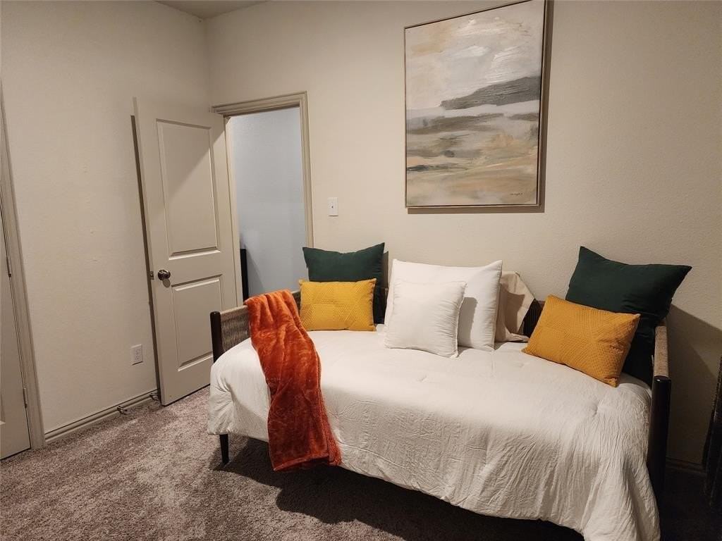 4708 Haltom Rd - Photo 6 of 29