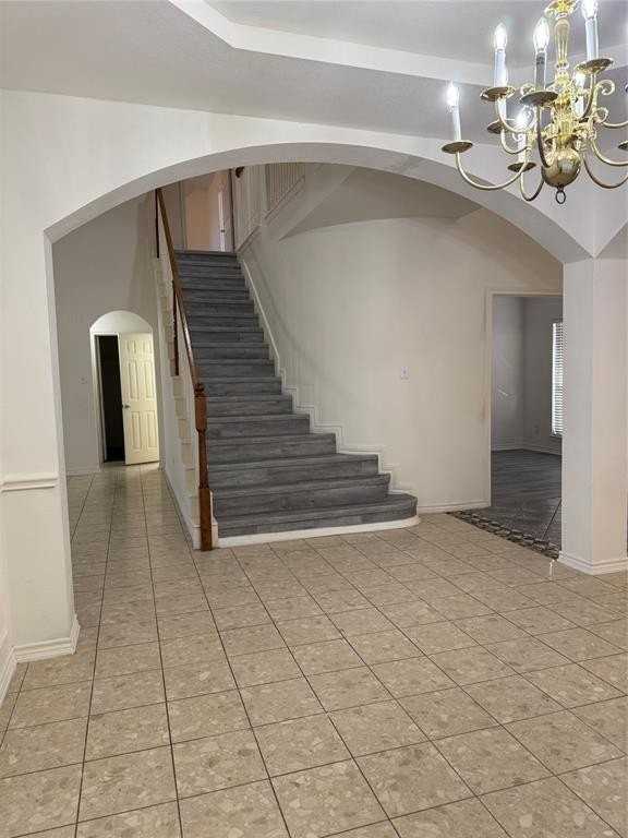 5817 Mulvane Dr - Photo 6 of 39