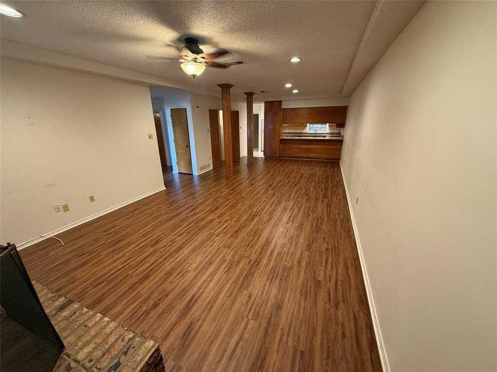 5883 Westhaven Dr - Photo 5 of 22