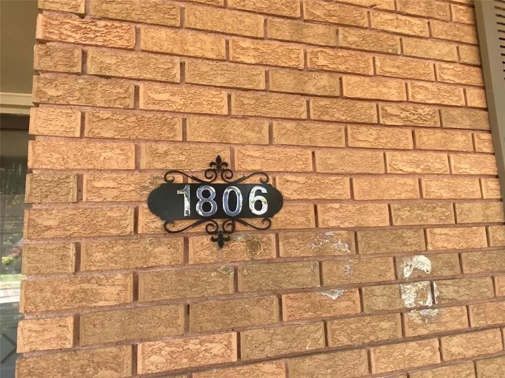 1806 Robin Ln - Photo 6 of 36