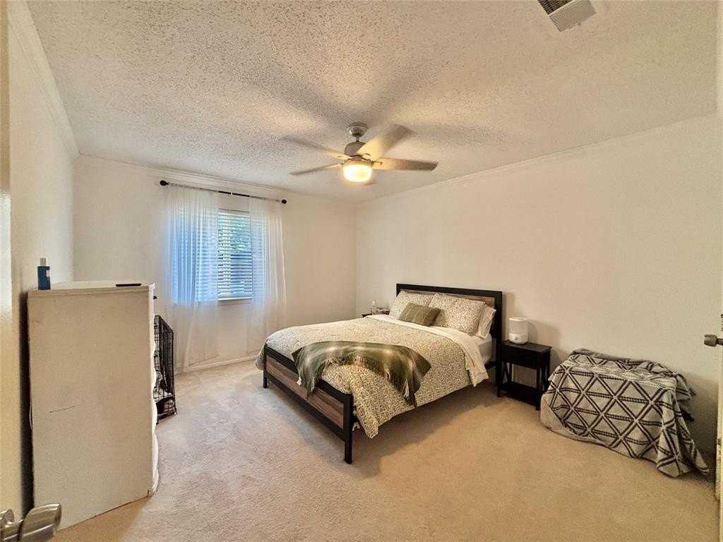 2910 Blueridge Ln - Photo 7 of 14