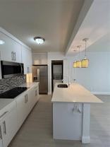 916 Ne 15th Ave #2 - Photo 1 of 1