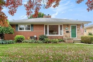 featured image of 3861 Yorba Linda Blvd