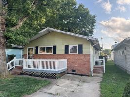 featured image of 229 W Kelly Ave