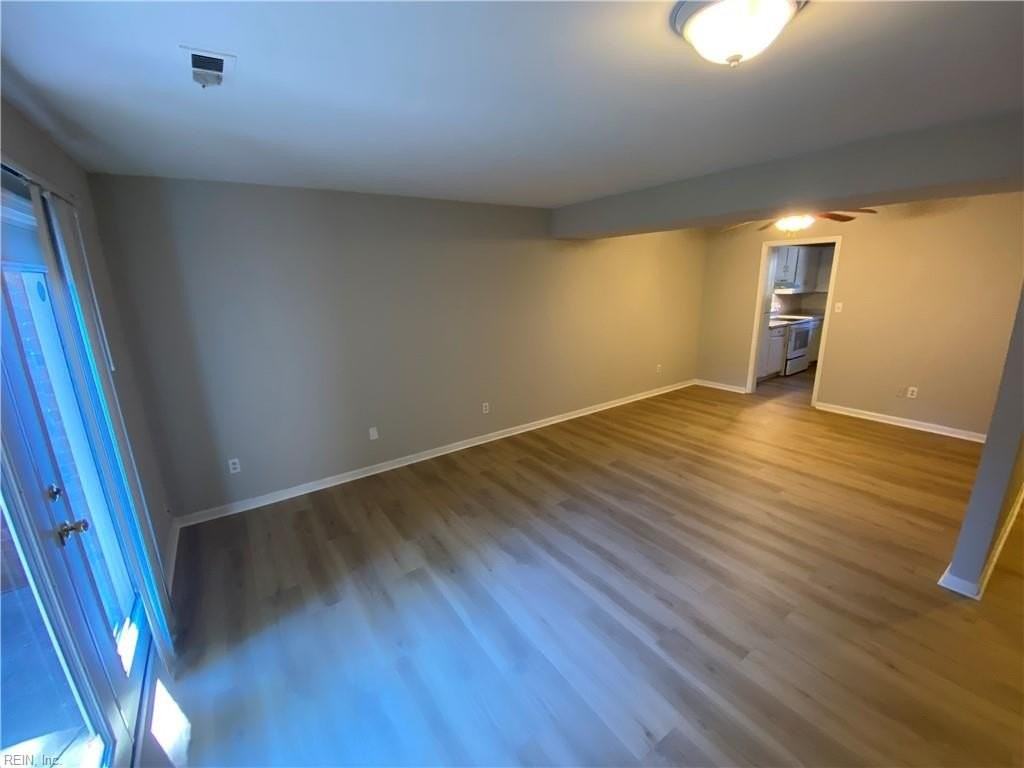 407 Hustings Ln #E - Photo 2 of 15