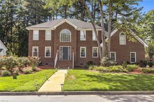 featured image of 951 Forest Lakes Cir