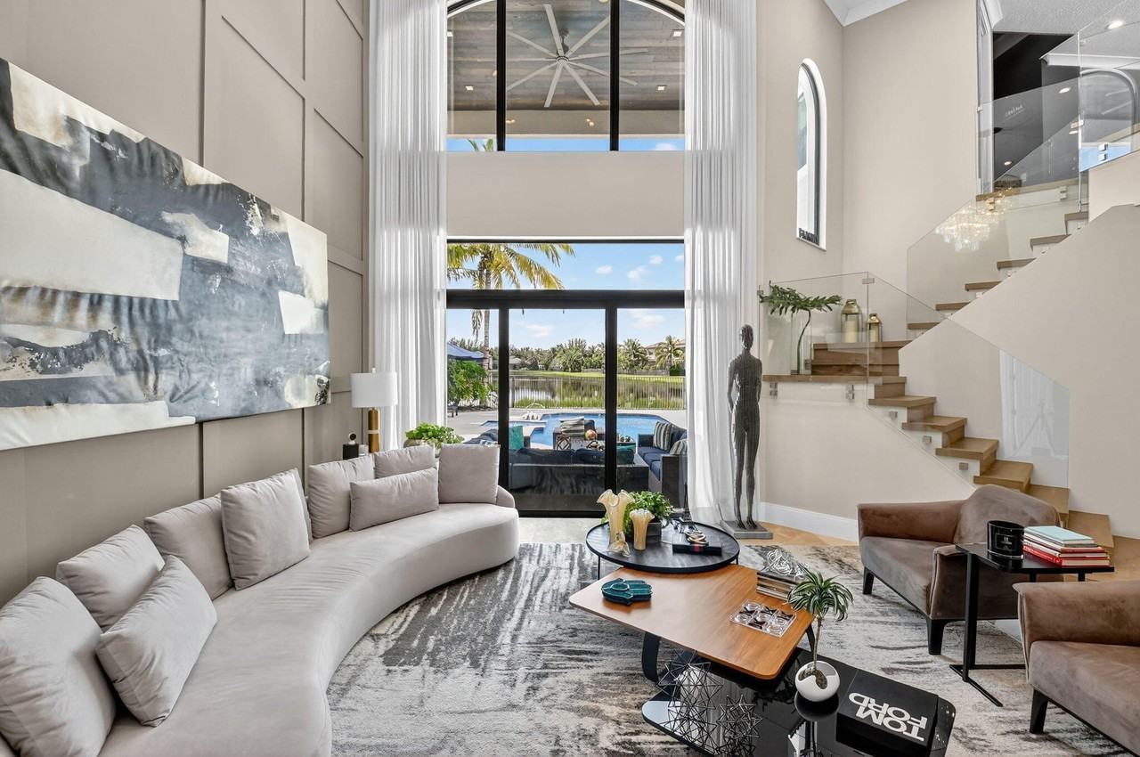 16892 Strasbourg Ln - Photo 7 of 50