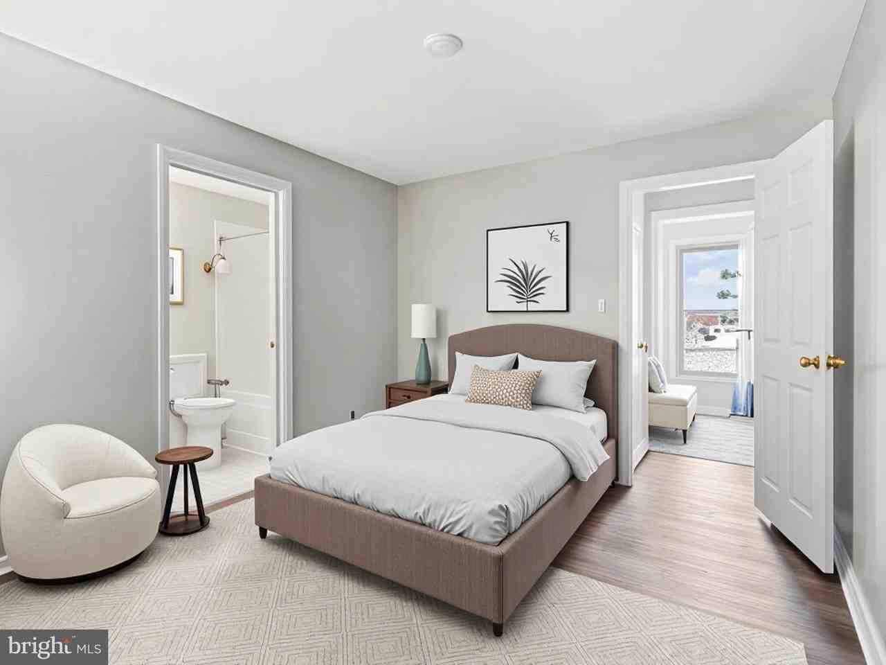 911 S Charles St Apt 409 #409 - Photo 6 of 16