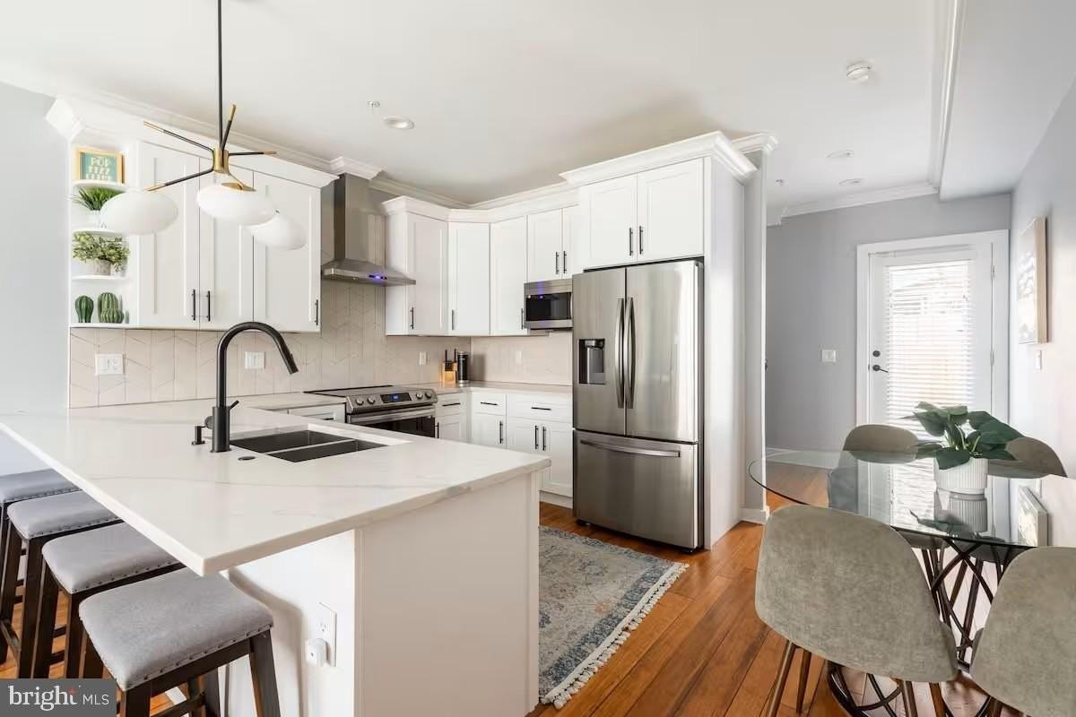 2532 Annin Street - Photo 2 of 37