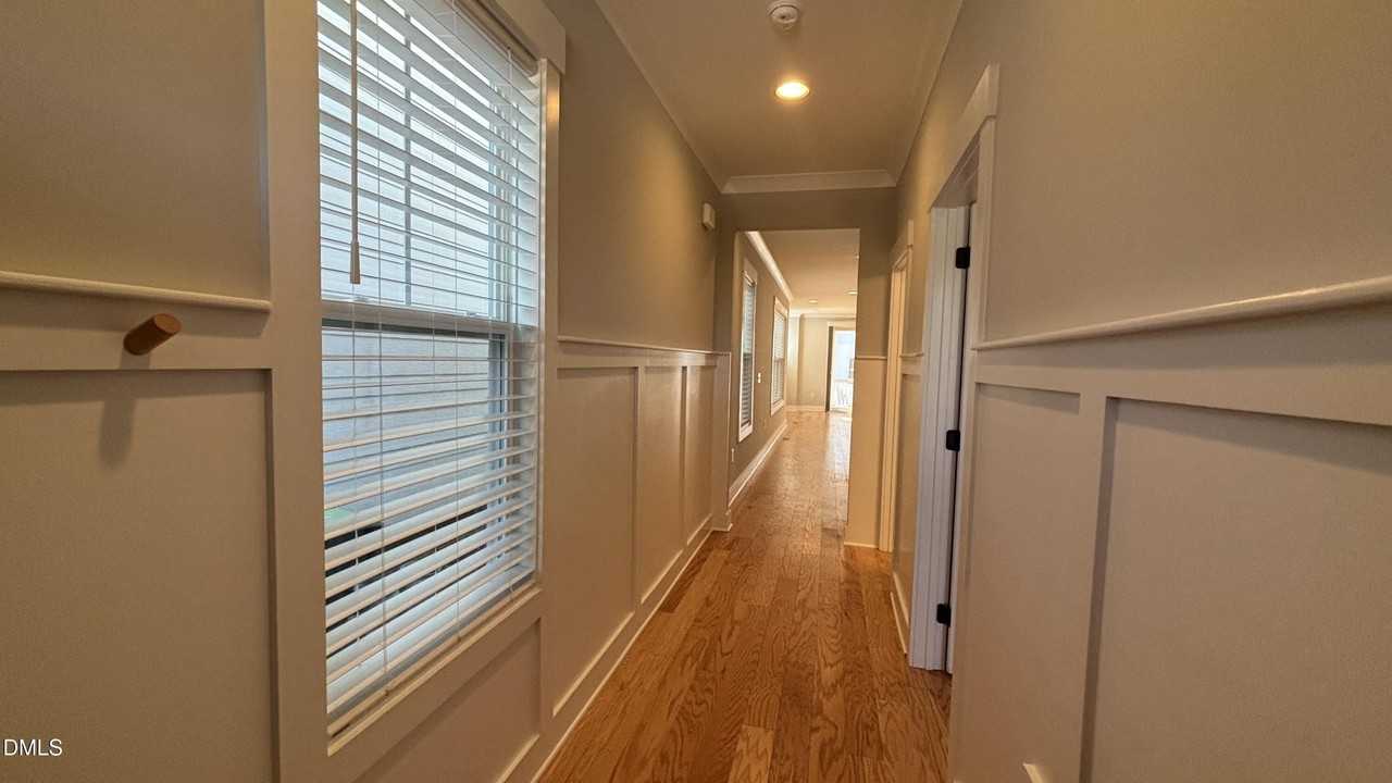 200 E Moore St Unit D #D - Photo 4 of 30