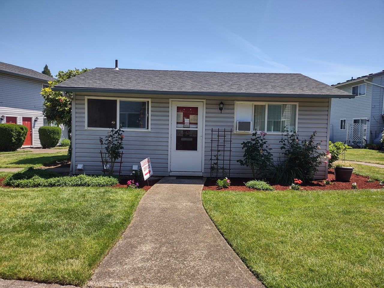 Cinnamon Square Apartments - Photo 2 of 16