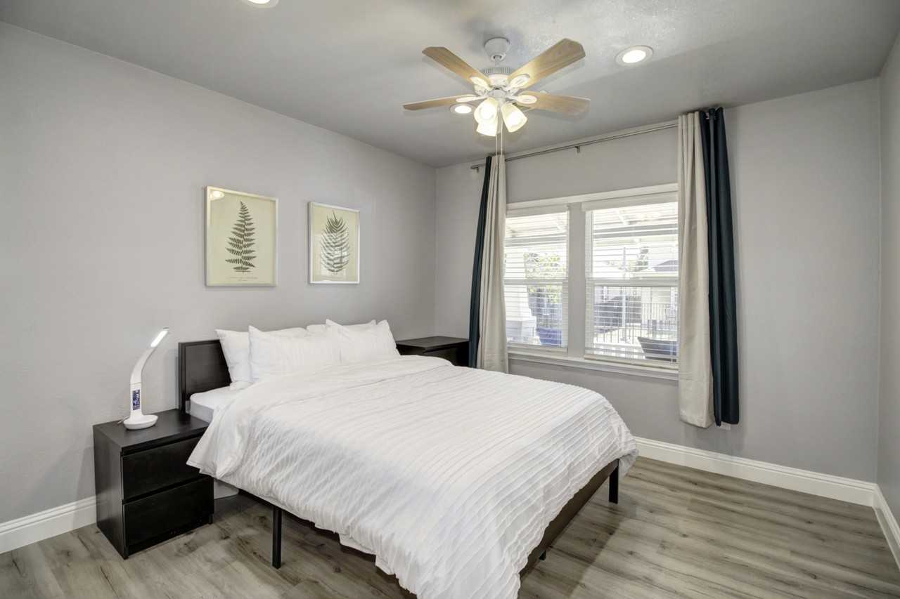 3101 44th St #NA - Photo 3 of 27