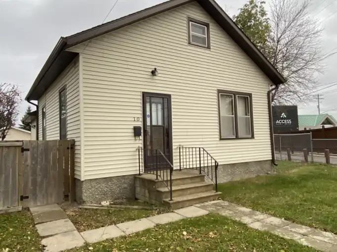 10 Hindley Ave - Photo 2 of 30