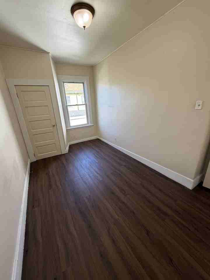 237-239 Ashley Boulevard - Photo 3 of 8