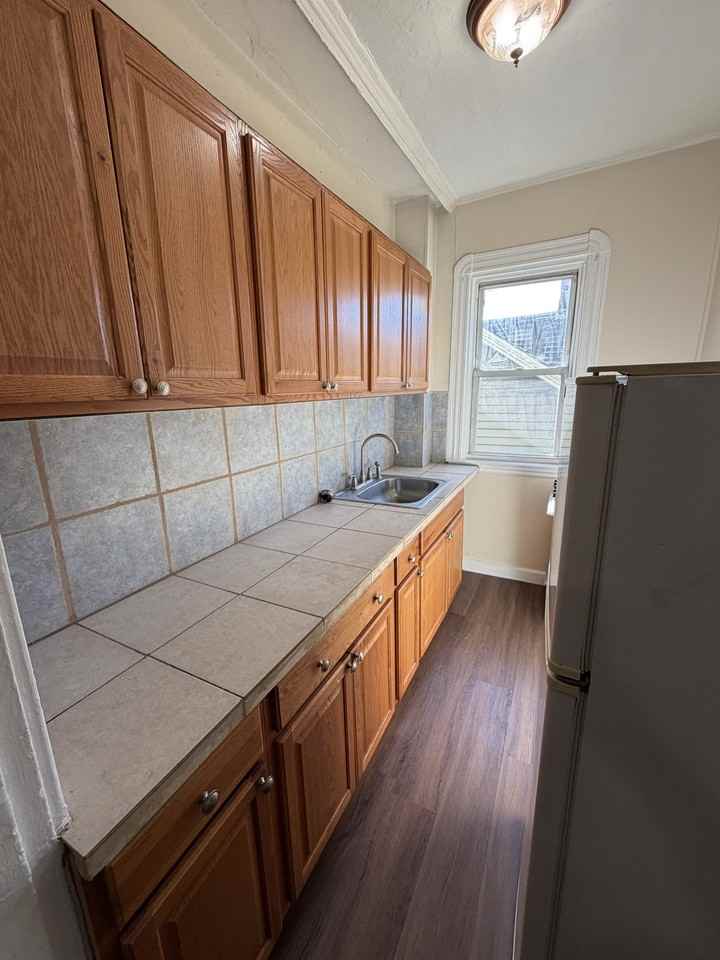 237-239 Ashley Boulevard - Photo 4 of 8