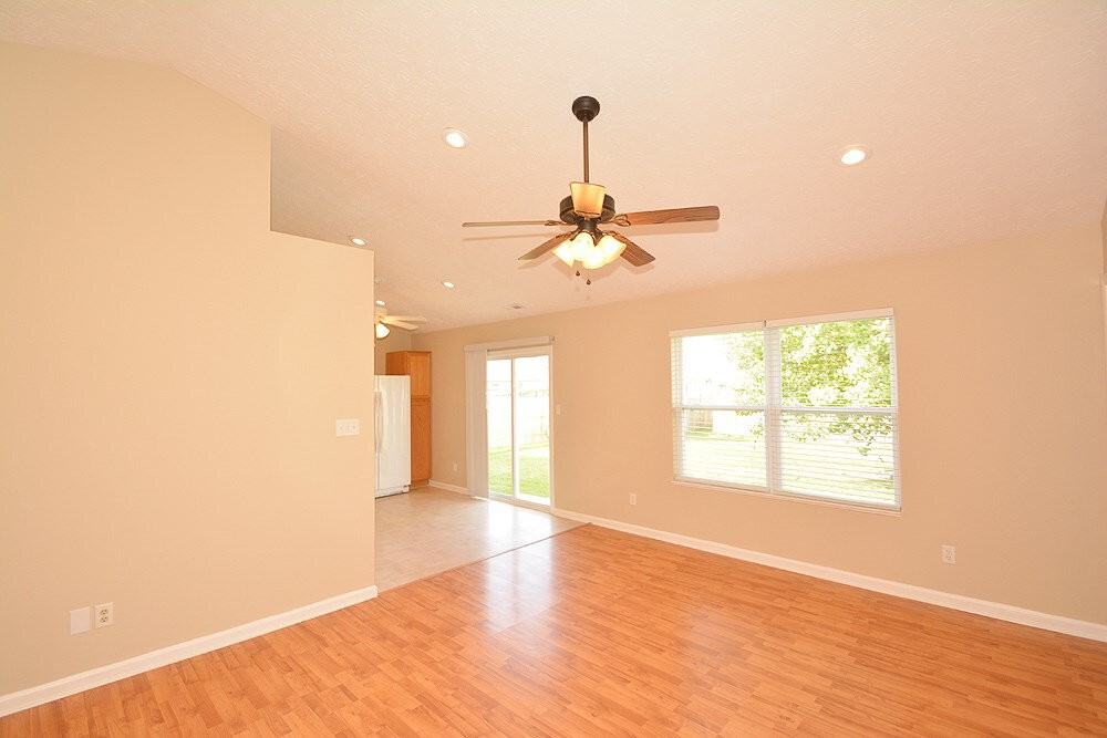 5842 Kiah Ct - Photo 3 of 20