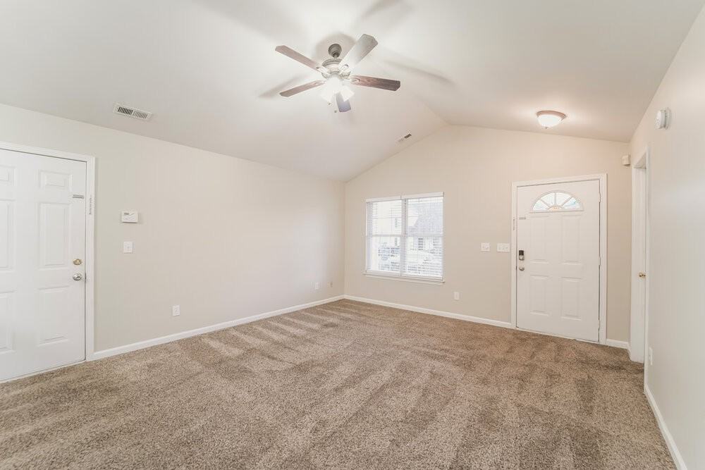 785 Sir Raleigh Dr - Photo 4 of 16