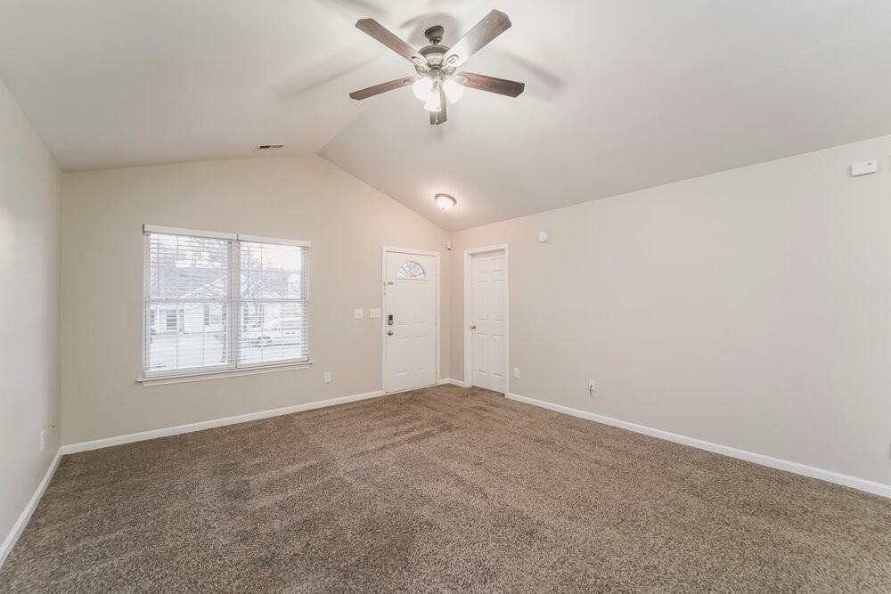 785 Sir Raleigh Dr - Photo 5 of 16