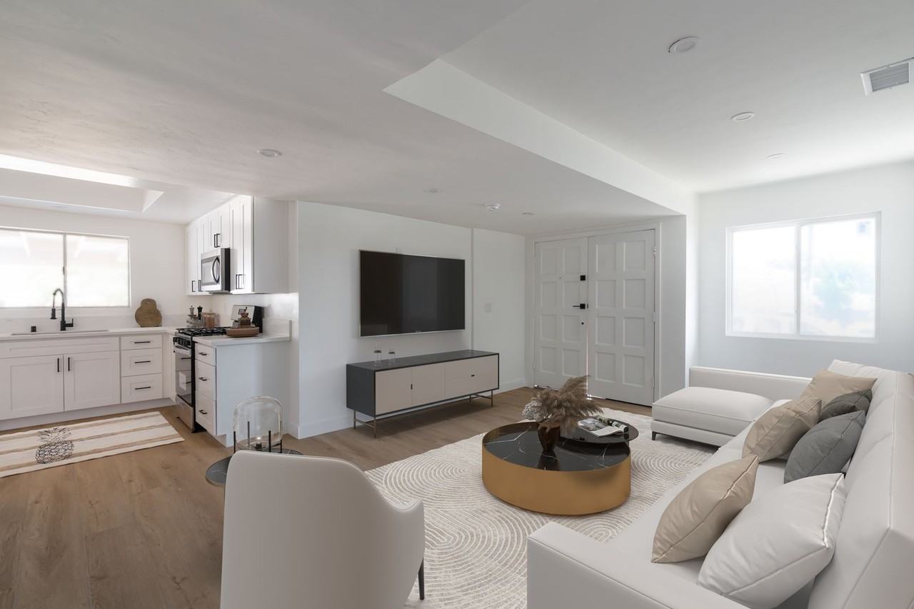 6702 Saranac St - Photo 2 of 31