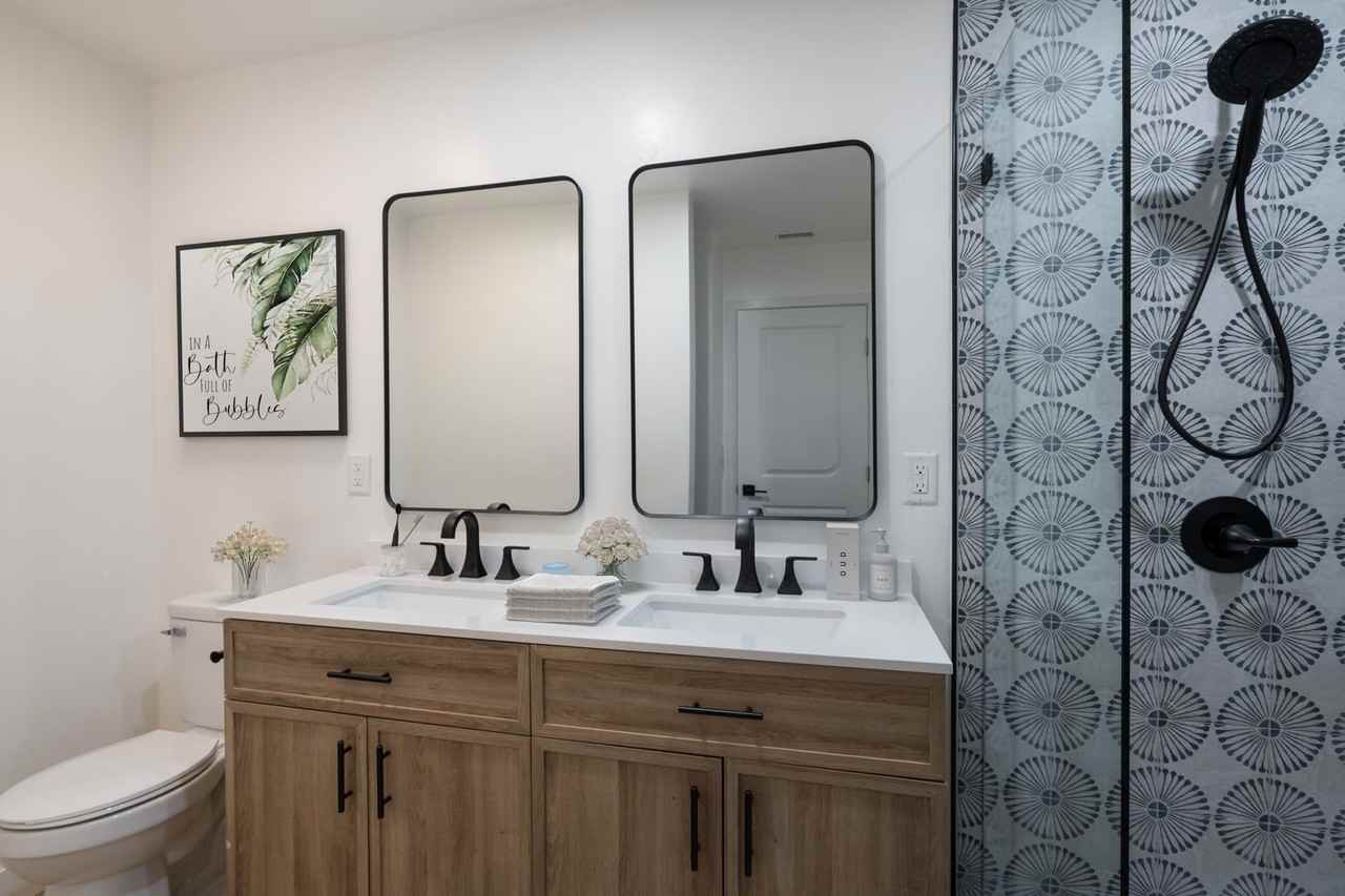 6702 Saranac St - Photo 6 of 31