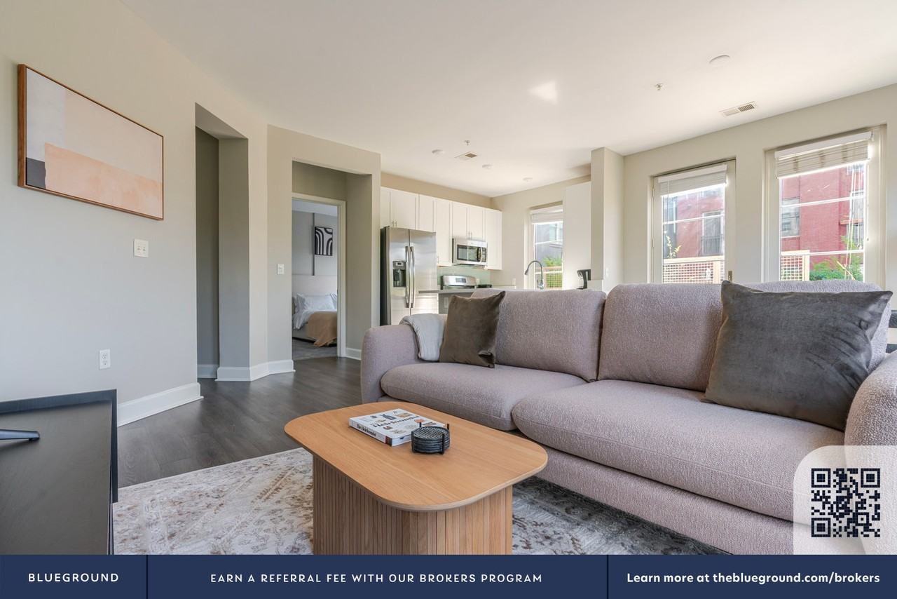 7131 Arlington Road - Photo 5 of 43